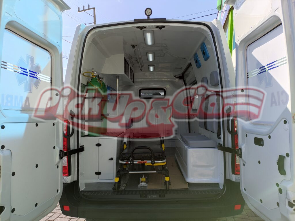 Nova Renault Master Ambulância